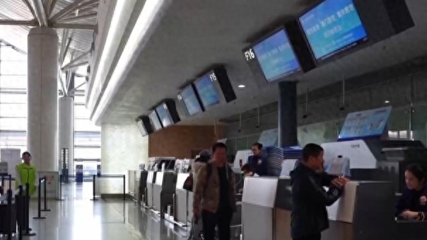 优质座位大量被&ldquo;锁&rdquo;，10家航司被调查，揭开乘机选座&ldquo;潜规则&rdquo;