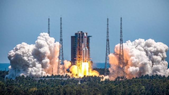 全球首例！火箭自己飞进一张大网里，中国航天开创了一个"新玩法"