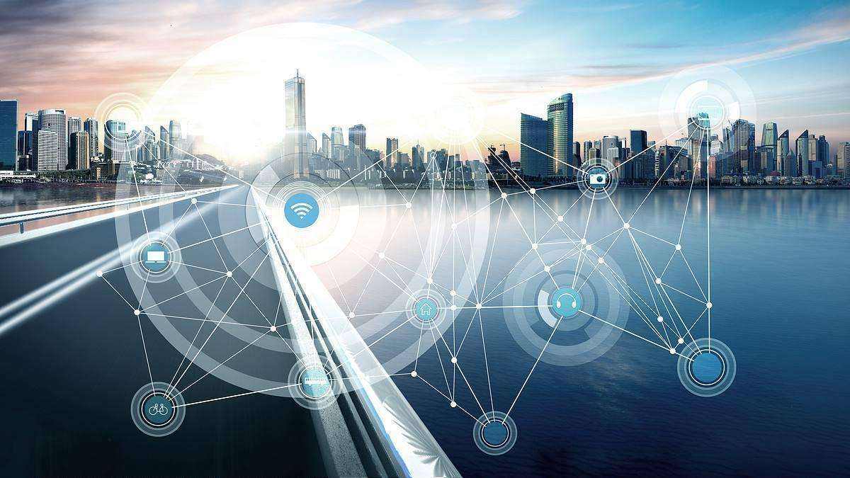 两会热点揭秘：数字经济要火！10%的增长只是小目标，未来更精彩