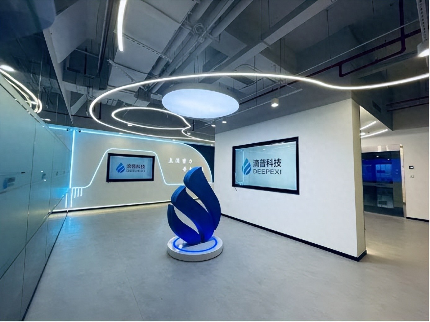 中国 「Palantir」 已在 AI 产业换挡期浮现