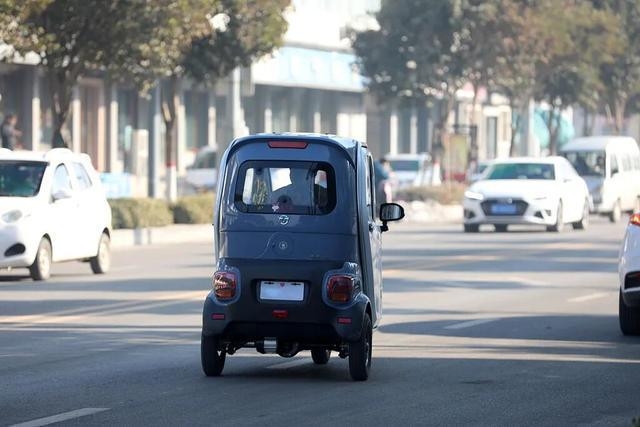 网传上海、广州试点&ldquo;老头乐&rdquo;C7驾照？多方回应