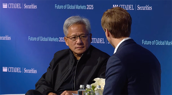 英伟达市值暴跌万亿，黄仁勋紧急发声