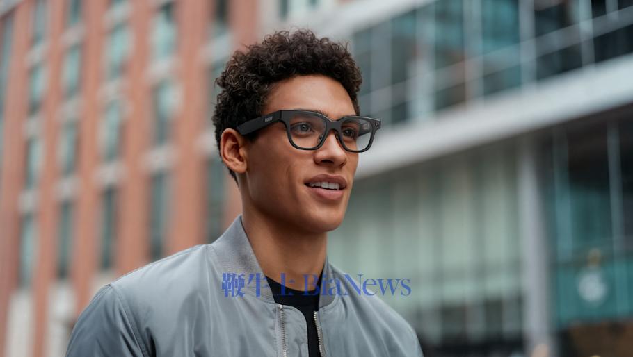 CES 2026：Rokid 发布无屏幕 AI 眼镜 Style