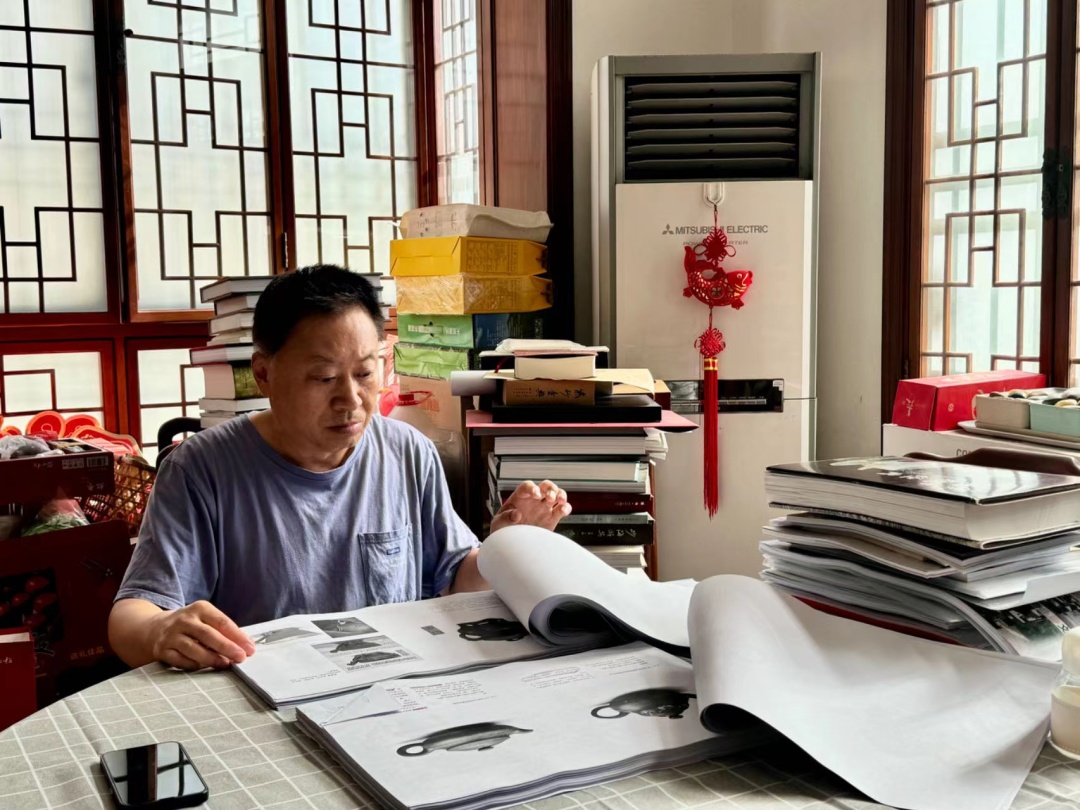 《致敬经典：宜兴窑系》出版发行，展示跨越时空的宜兴陶瓷文明全景图