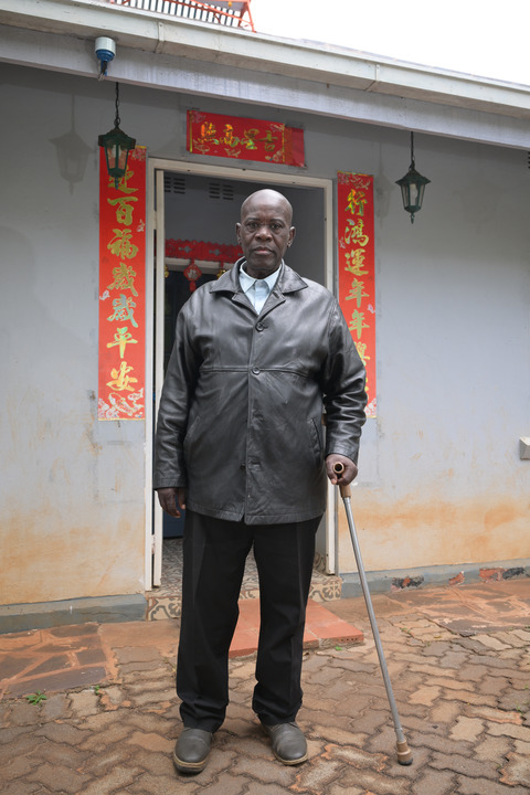 走过峥嵘岁月 共赴现代化新征程&mdash;&mdash;习近平主席复信津巴布韦老战士寄语中非友好续写新篇