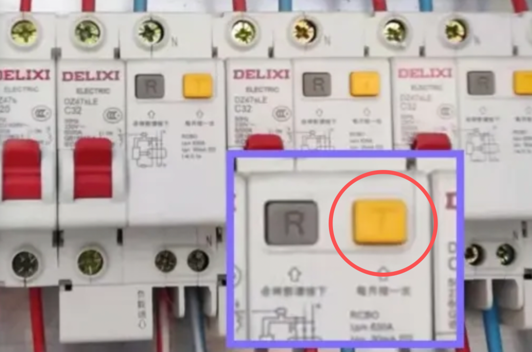 家里电路跳闸，千万别再徒手推了！