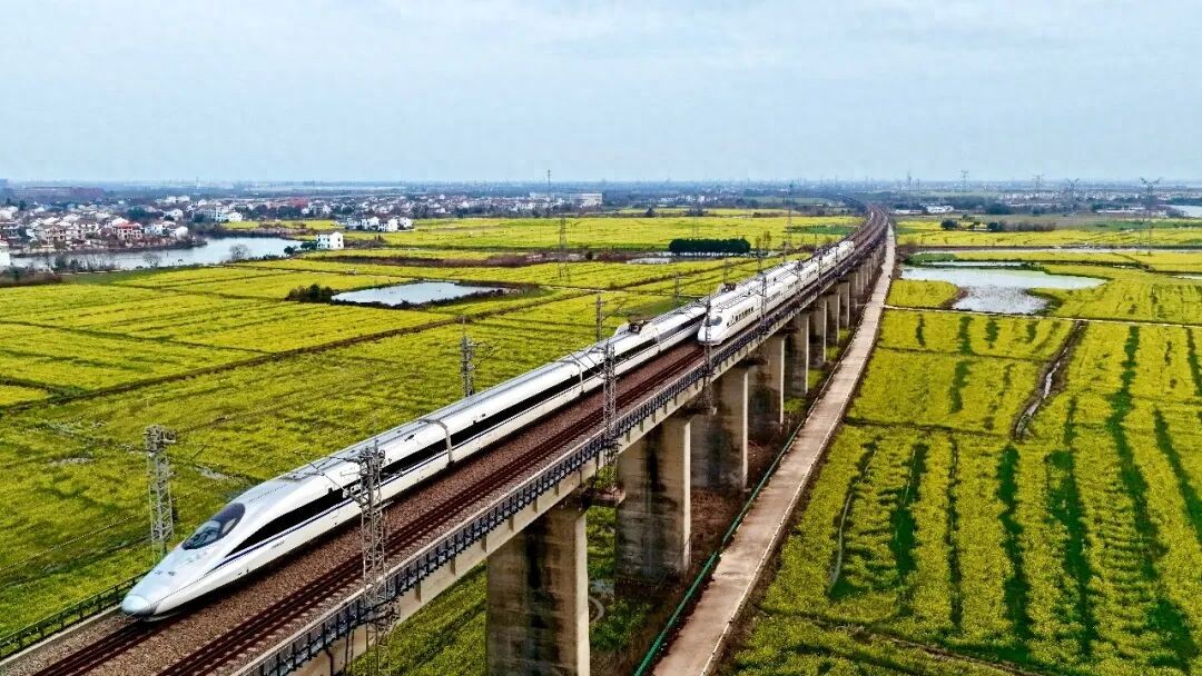 两会经济热点快评｜信心&middot;恒心&middot;初心&mdash;&mdash;写给春天的中国