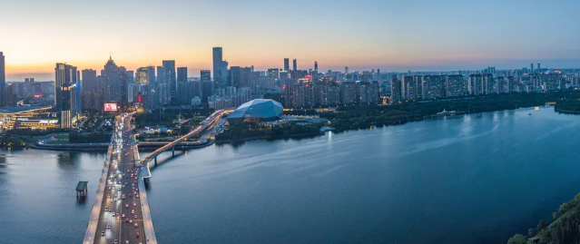 半年五堂课，这些&ldquo;关键少数&rdquo;向南学什么？