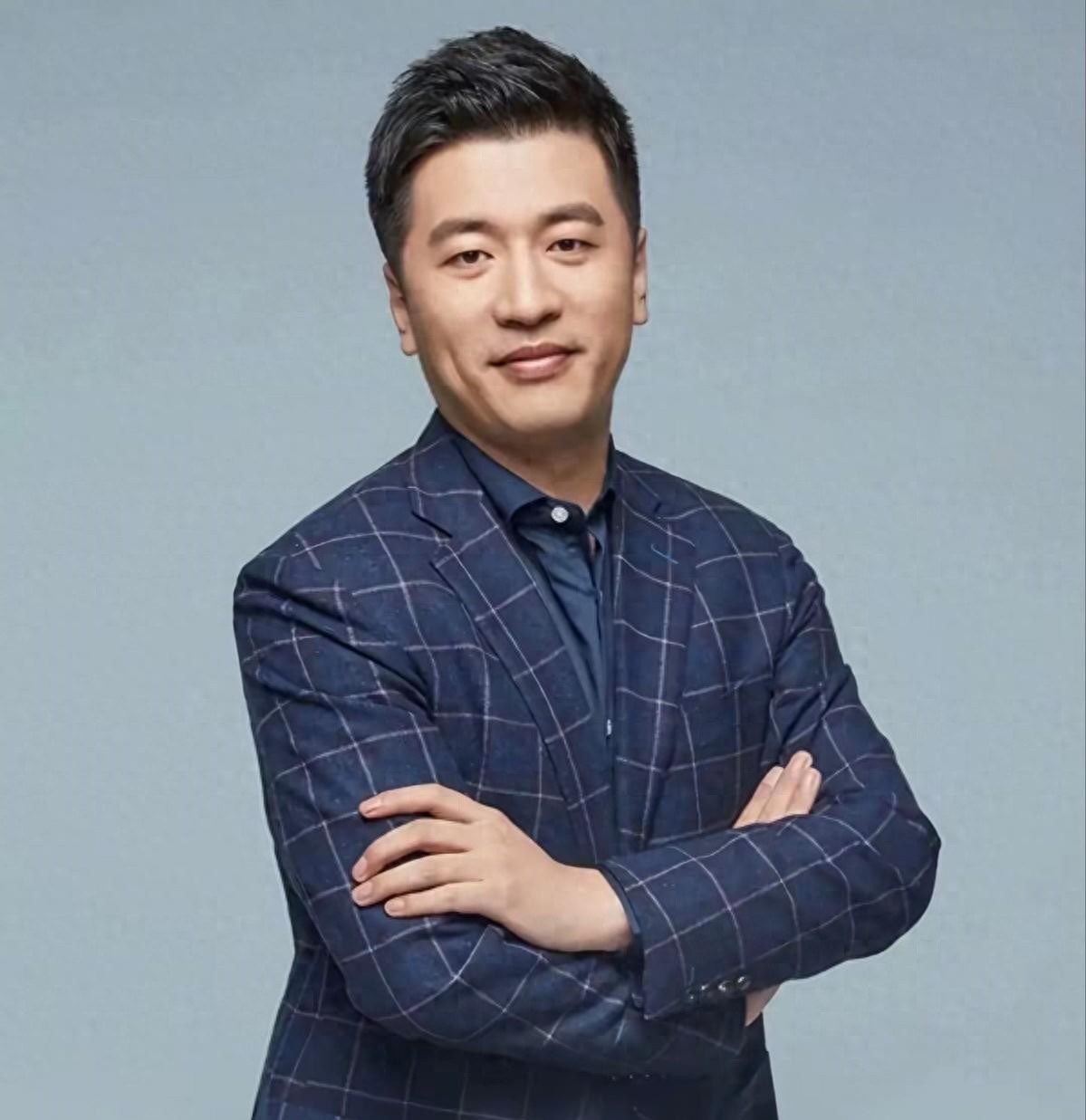 张雪峰猝死背后：留下上亿家产，家庭和公司能顶得住吗？