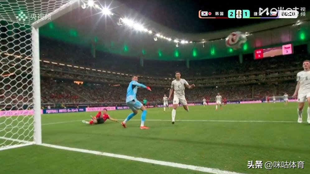 韩国2-1逆转捷克取开门红 黄仁范传射吴贤揆破门 孙兴慜错失单刀